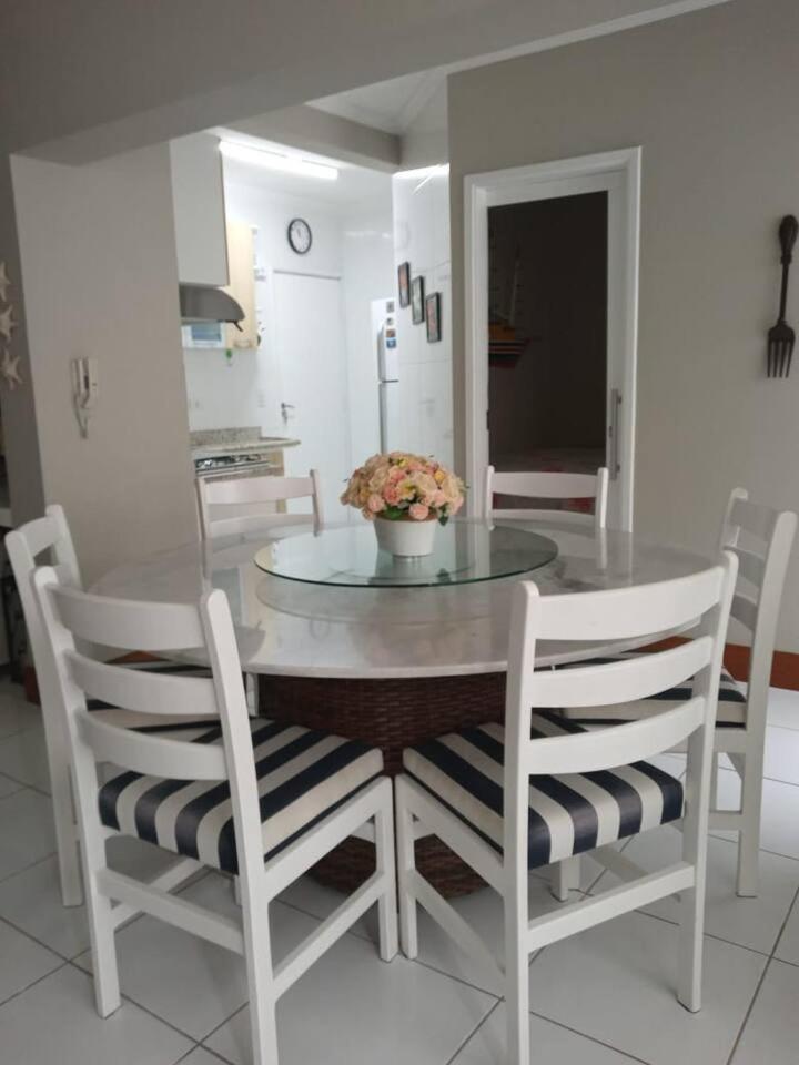 Apartamento completo na calçada da praia Apartman Guarujá Kültér fotó